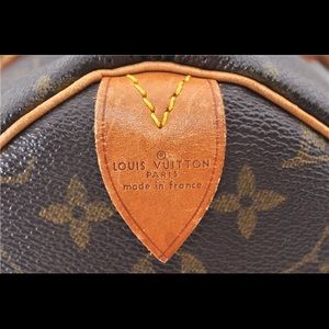 Louis Vuitton Speedy